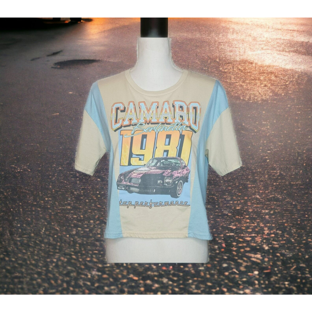 Women's Camaro 1981 Graphic Cropped T-Shirt Large Oversized Curved Cut Baby Blue